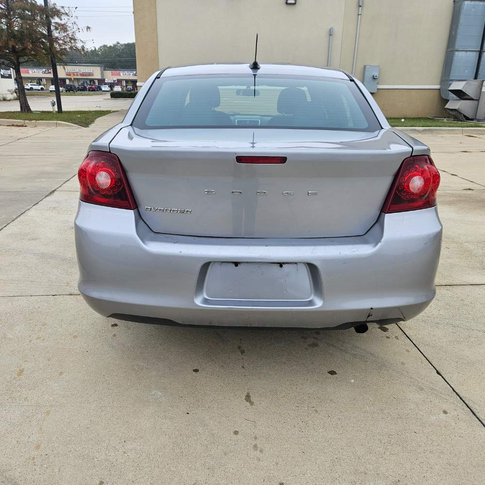 2013 DODGE Avenger